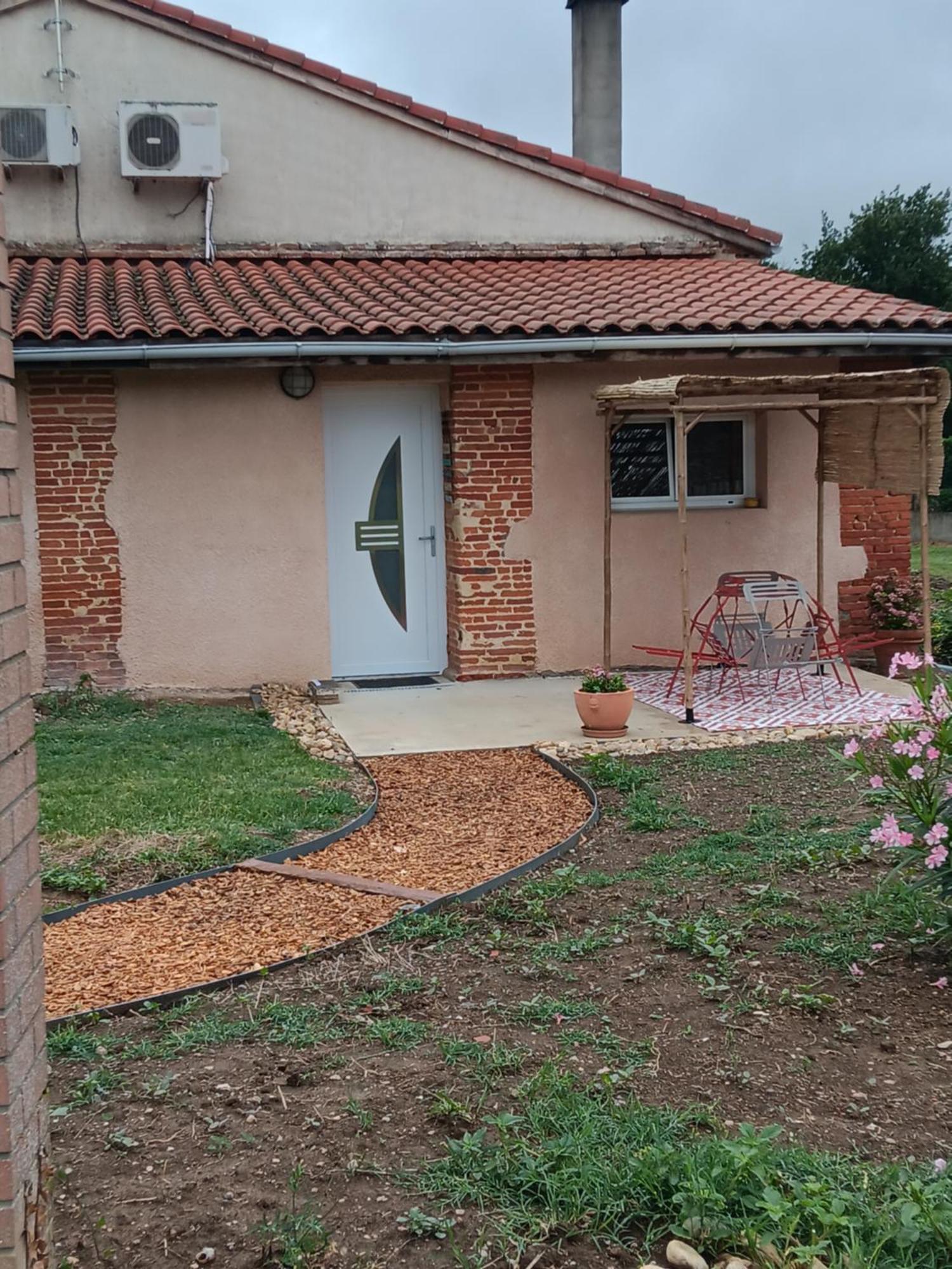 Le Gite De Cousal Esperce Екстериор снимка