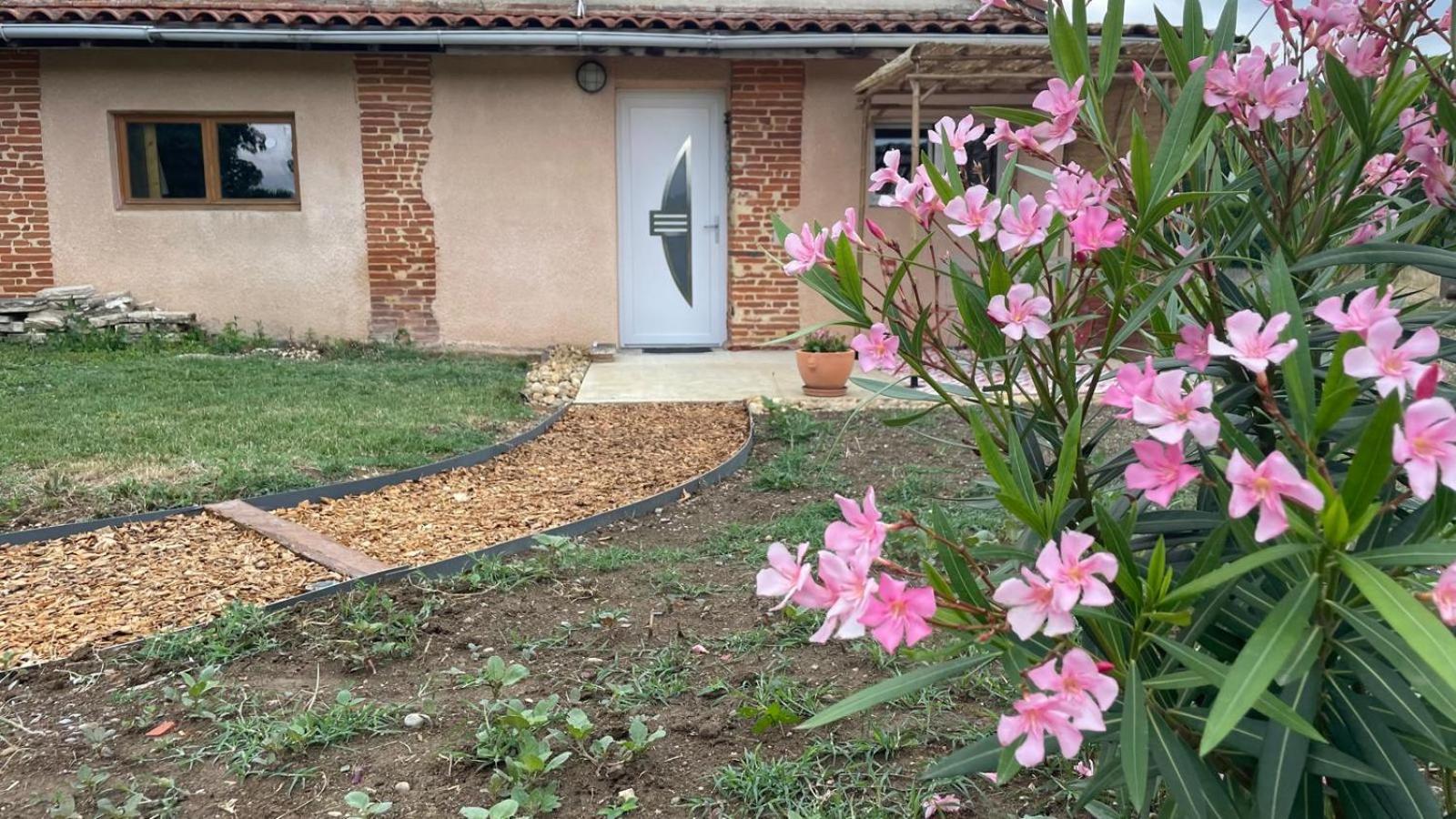 Le Gite De Cousal Esperce Екстериор снимка
